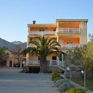 Zdenka Apartmán Starigrad Paklenica